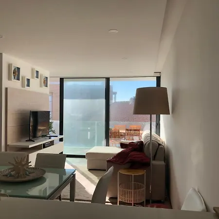 Apartamento T-2 Novo * Apulia